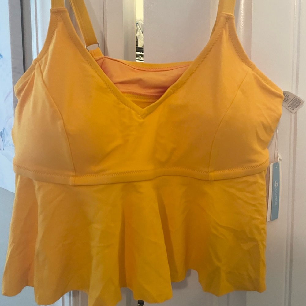 NWT Cupshe Peplum Top